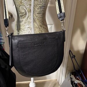 Lucky Brand Textured Black Leather crossbody/shoulder bag. EUC